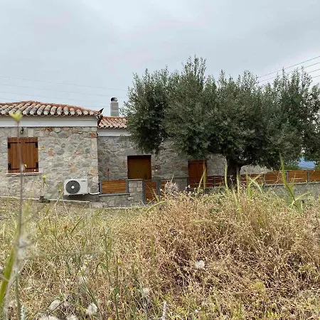 Cheerful 3 Bedroom With Indoor Fireplace Dom wakacyjny