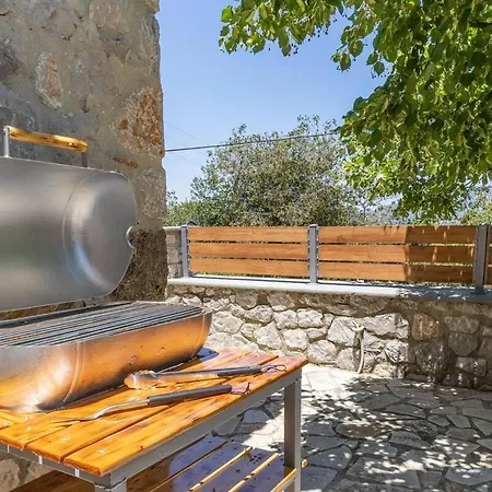 Cheerful 3 Bedroom With Indoor Fireplace Dom wakacyjny *