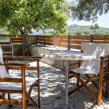 Cheerful 3 Bedroom With Indoor Fireplace Dom wakacyjny Pelei