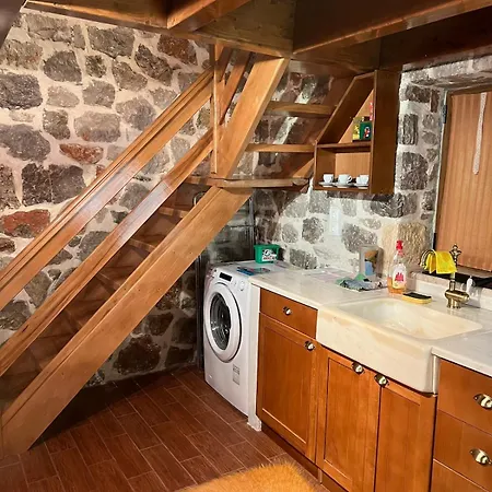Cheerful 3 Bedroom With Indoor Fireplace Prázdninový dům *