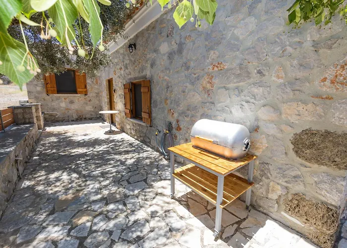 Casa de Férias Cheerful 3 Bedroom With Indoor Fireplace