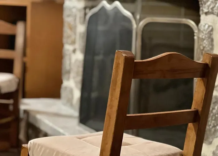 Cheerful 3 Bedroom With Indoor Fireplace Casa de Férias Pelei